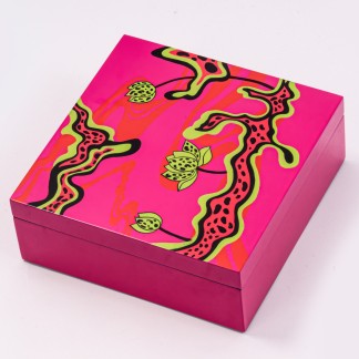 Pink square lacquer box with lotus pond 19x19x7 cm 
